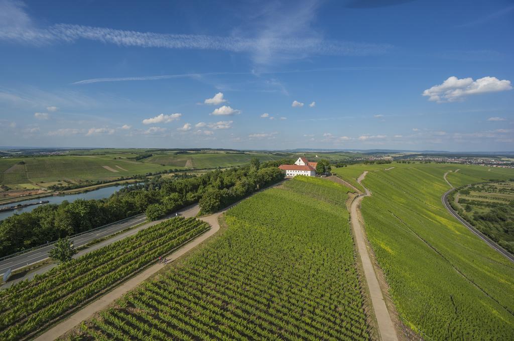 Готель Vogelsburg Escherndorf Екстер'єр фото